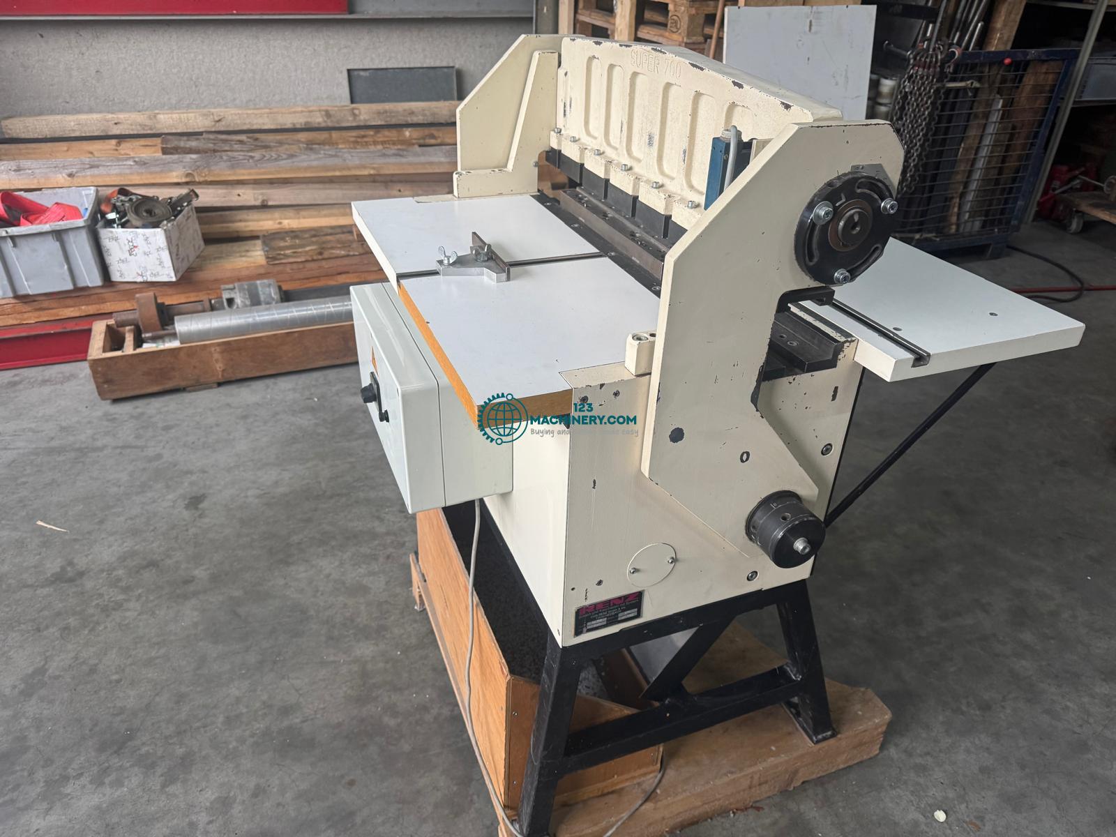 Mostrar anuncio Renz Super 700 wiro punching machine